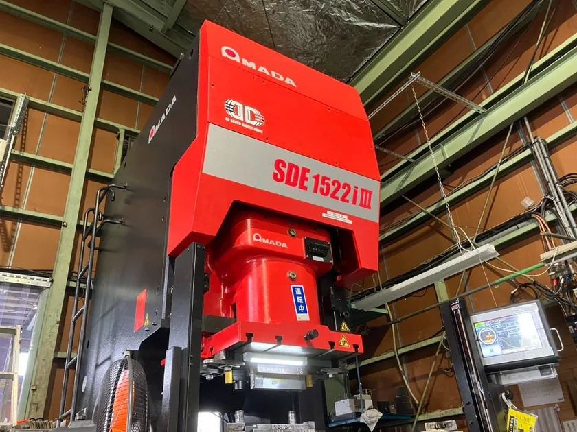 AMADA SDE-1522I3 サーボプレス機