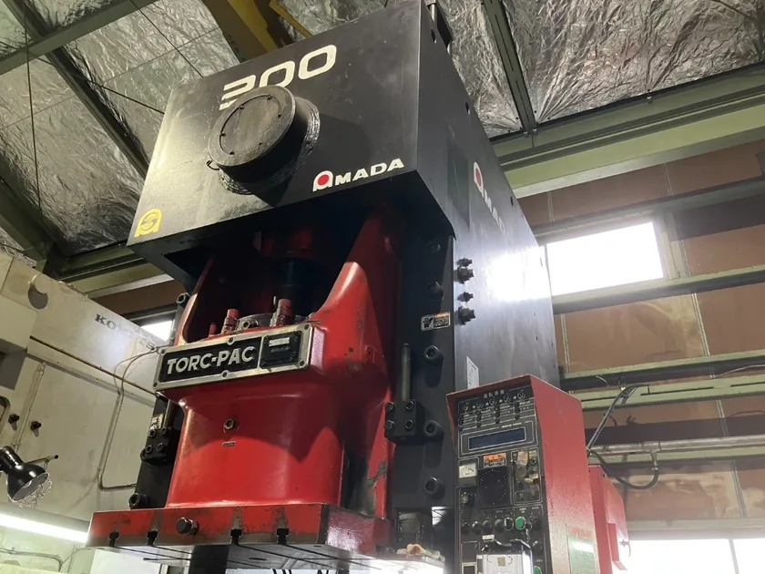 AMADA TPL-200L タンデムプレス機